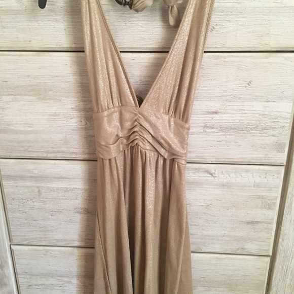SOLD!!Alice+Olivia sexy gold halter dress. Size XS - Picture 4 of 6